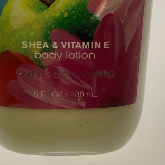 BEAUTIFUL DAY BATH & BODY WORKS SHEA VITAMIN E BODY LOTION - Picture 3 of 3